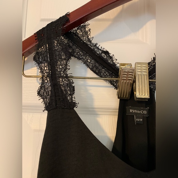 RW&Co Racerback lace strap cami - xs - Picture 4 of 4